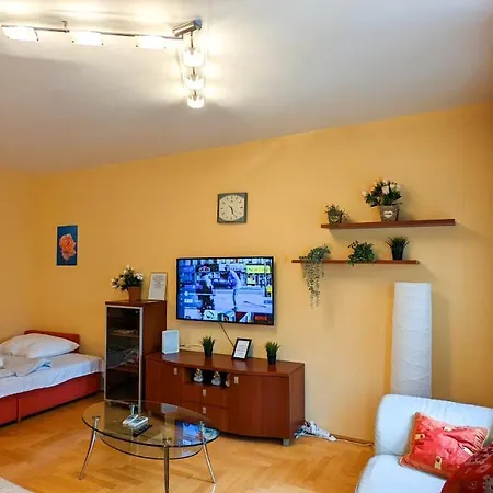 Skytop Modern In Heart Of Downtown Budapest